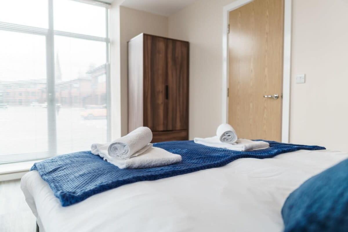 Bright 1 Bed Apartment Manchester - Sleeps 2 Buitenkant foto